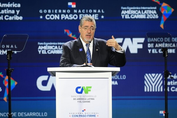 Guatemalan President Calls for Dialogue in a Changing World