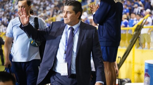 Tena's Departure from Guatemala Coach Post Due to Health Issues